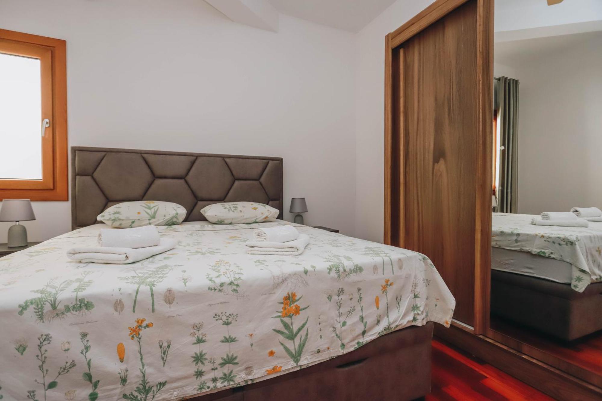 Apartment Near Ponta Nova Of Rafailovici Bečići Exterior foto